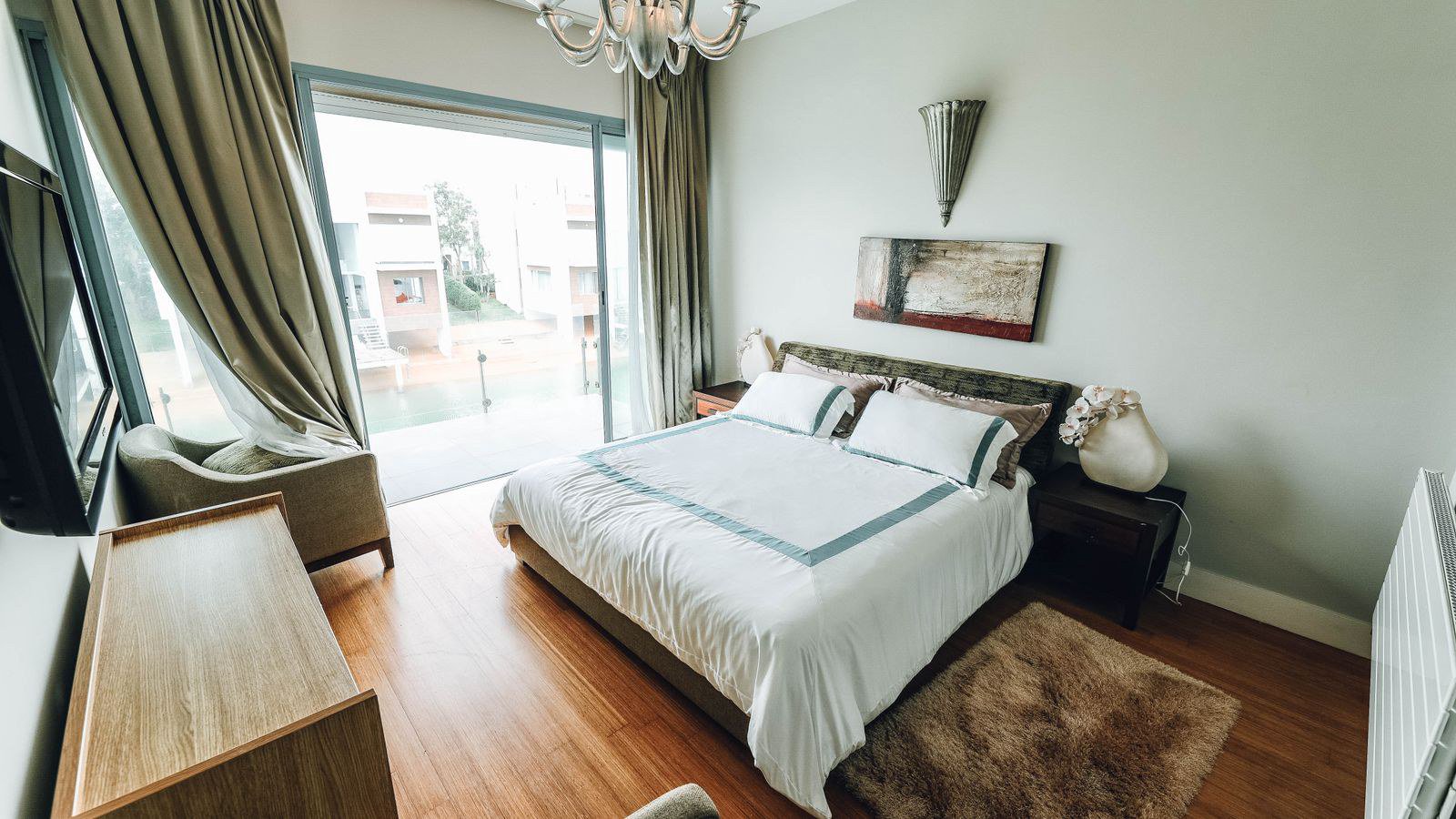 Ghép nệm với giường thế nào